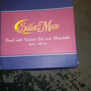 Ramen bowl with chop sticks